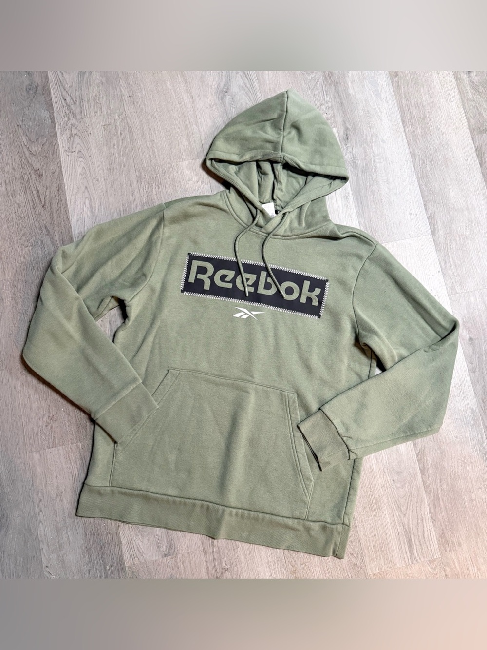•REEBOK• LOGO HOODIE